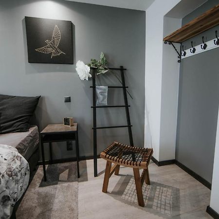 Pinska Guesthouse Cozy Apartment วิลยันดี ภายนอก รูปภาพ